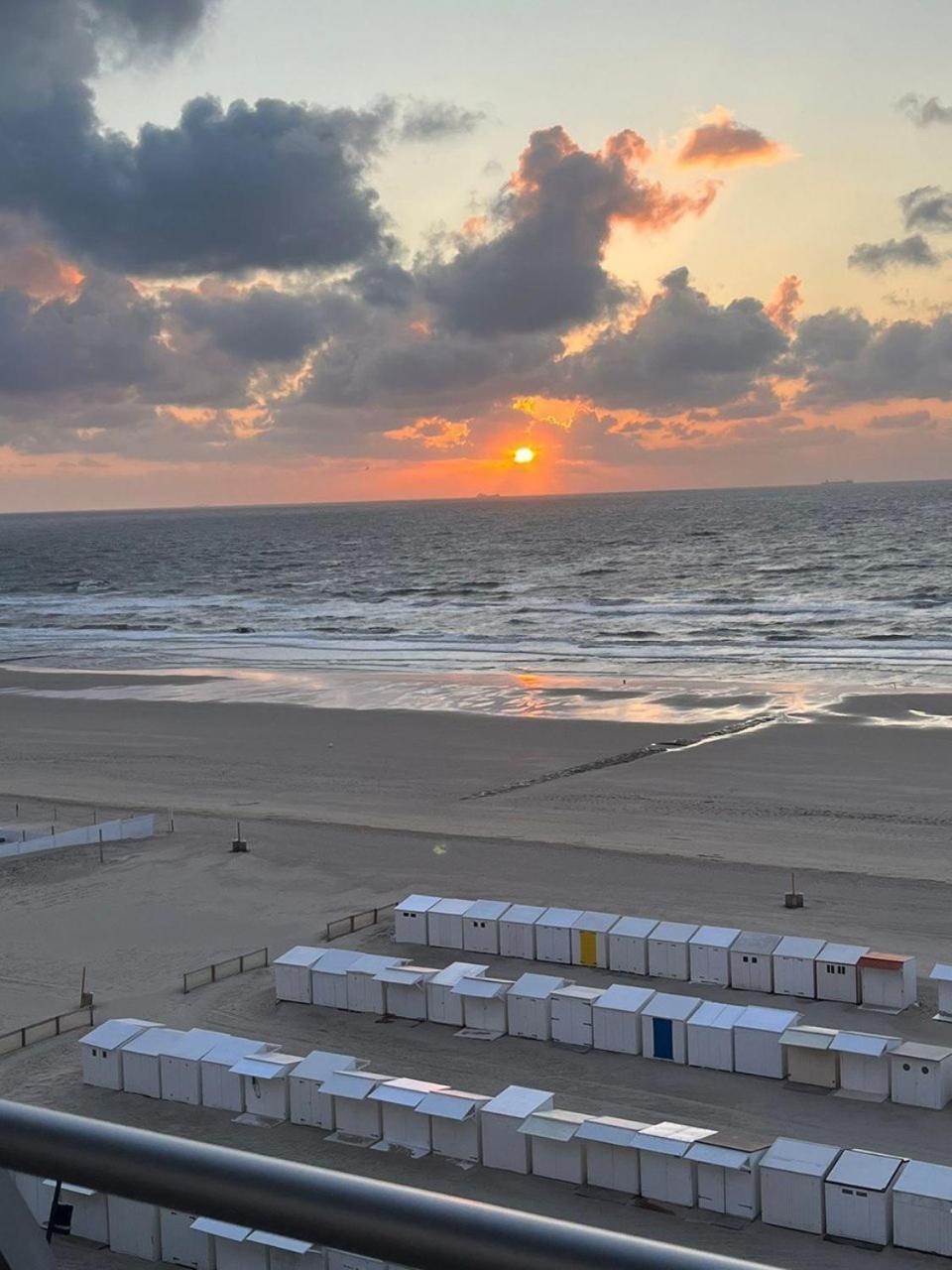 3Br Zeedijk Apartment Ocean View Blankenberge Esterno foto